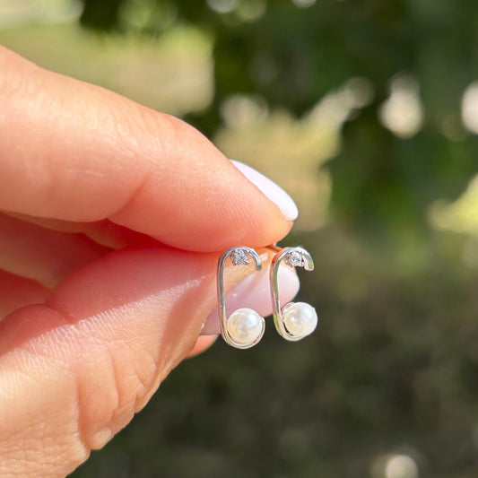 Pearl c shape studs