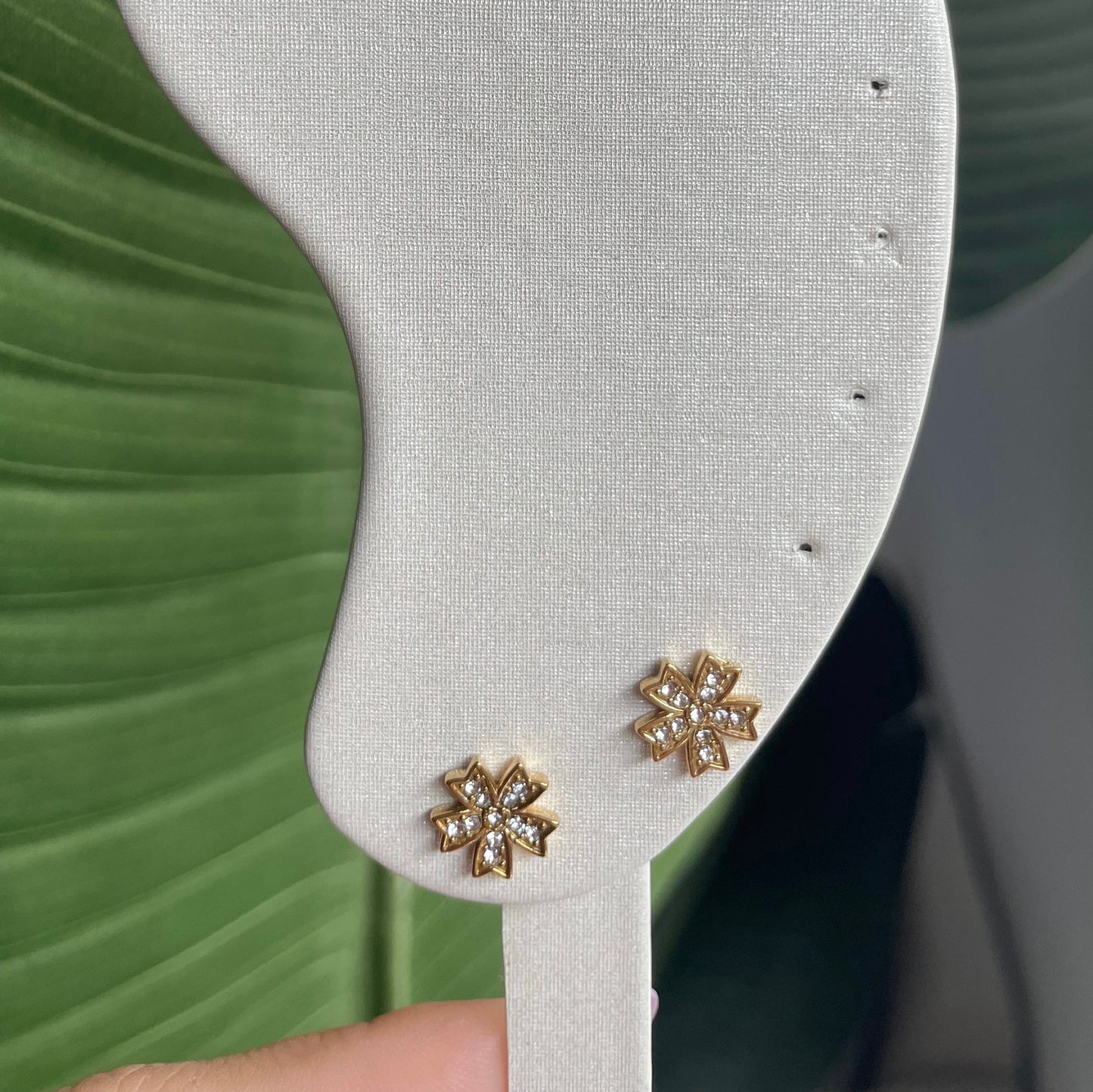 Zirconia flower studs