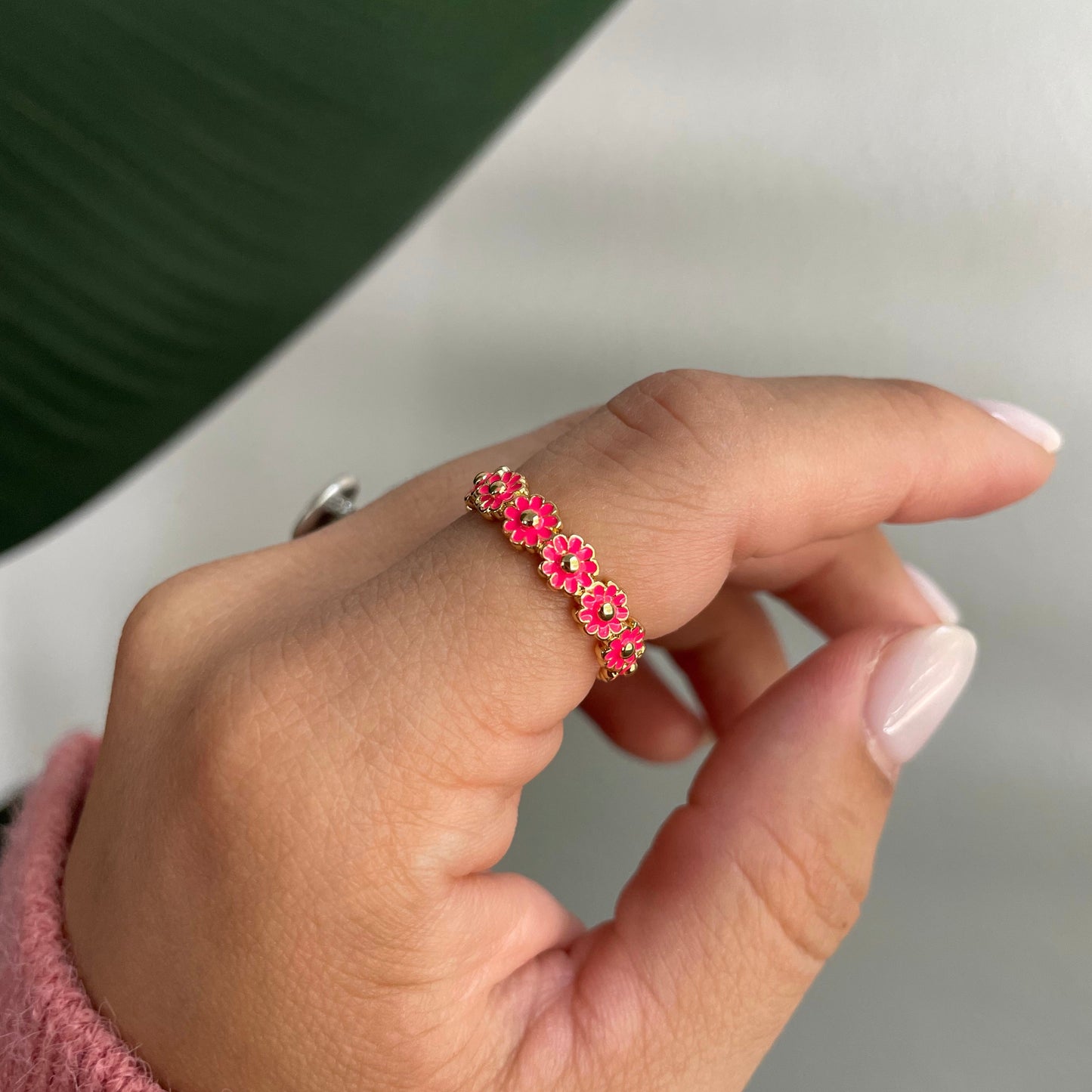 Pink flower ring